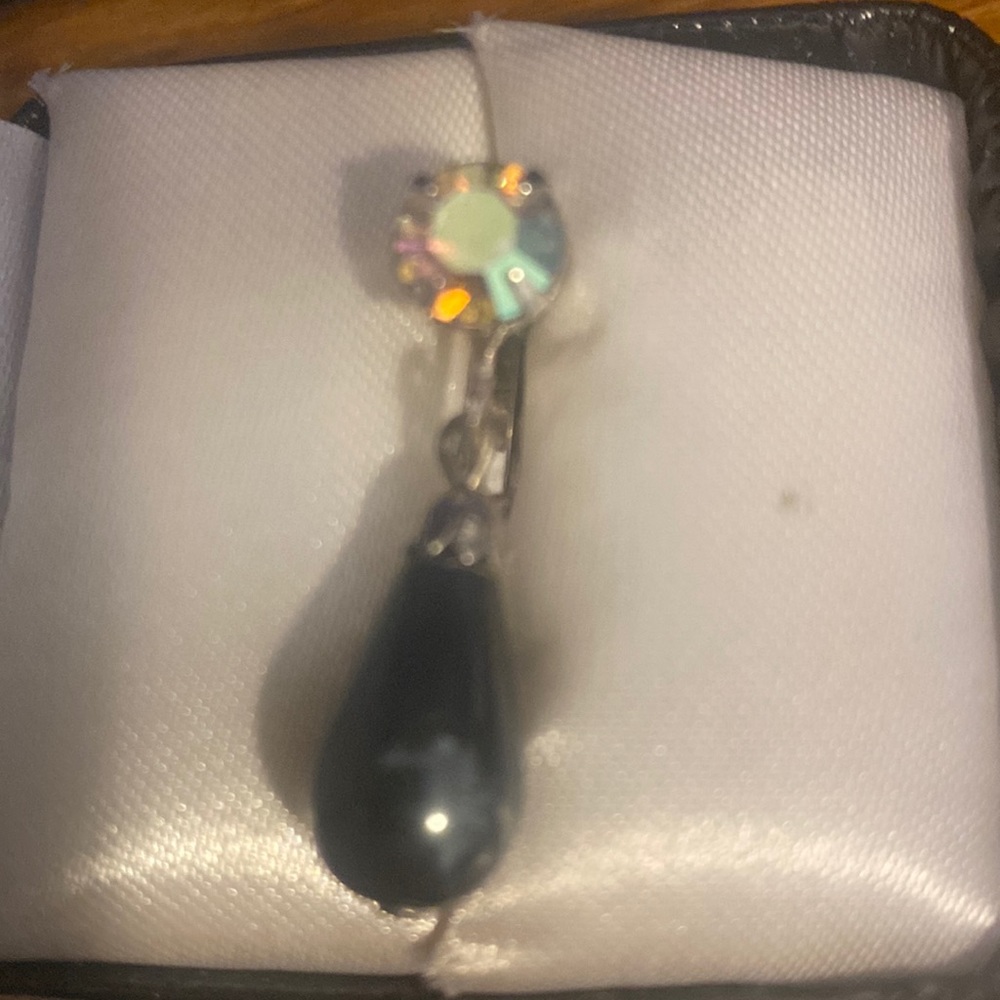 Sara, cove pendant and matching earrings
